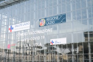 1 Nuvola polo vaccinale ingresso